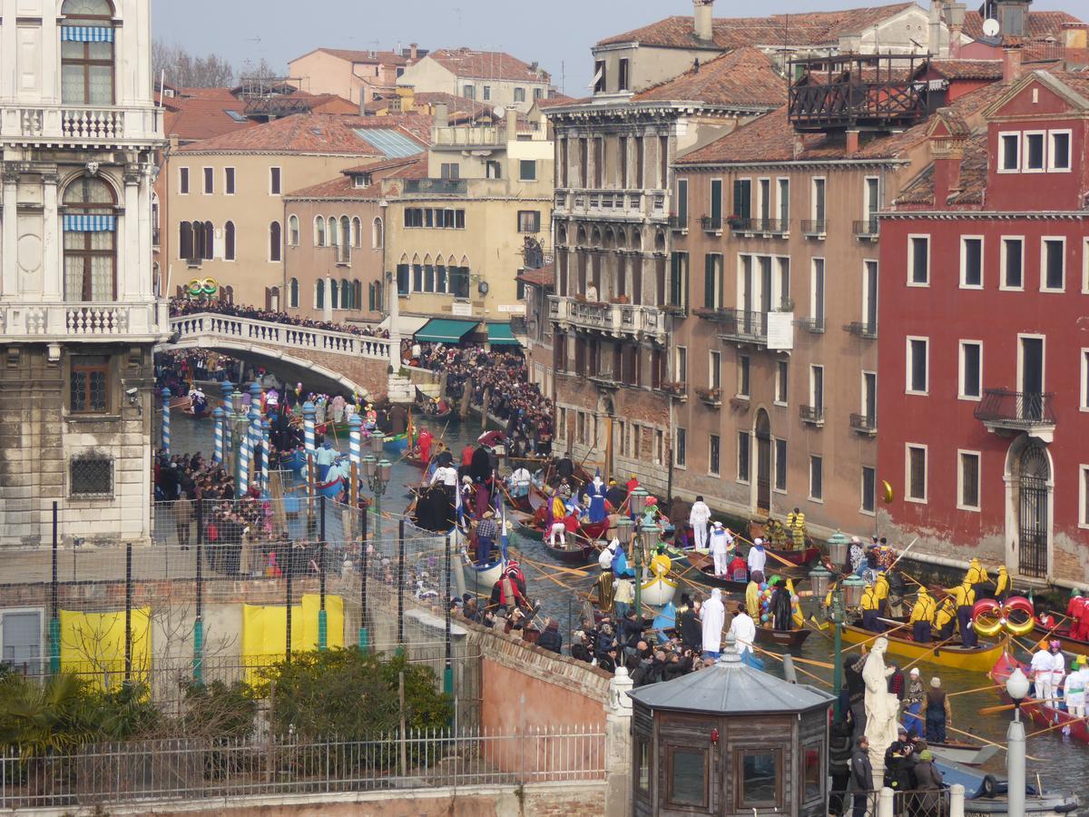 B&B Vista Sul Canal Grande Venetië Buitenkant foto